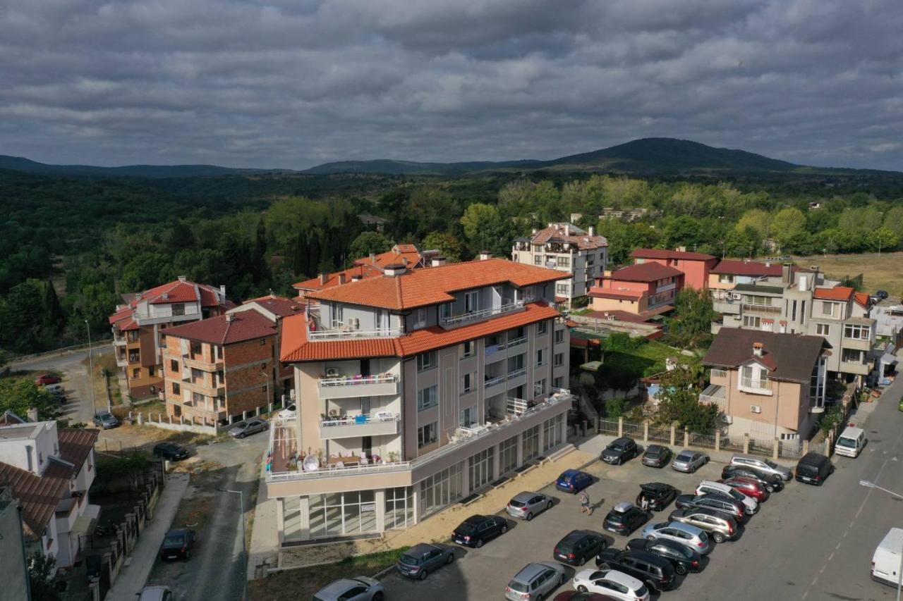 Salia Apartments Tsarevo Exterior photo